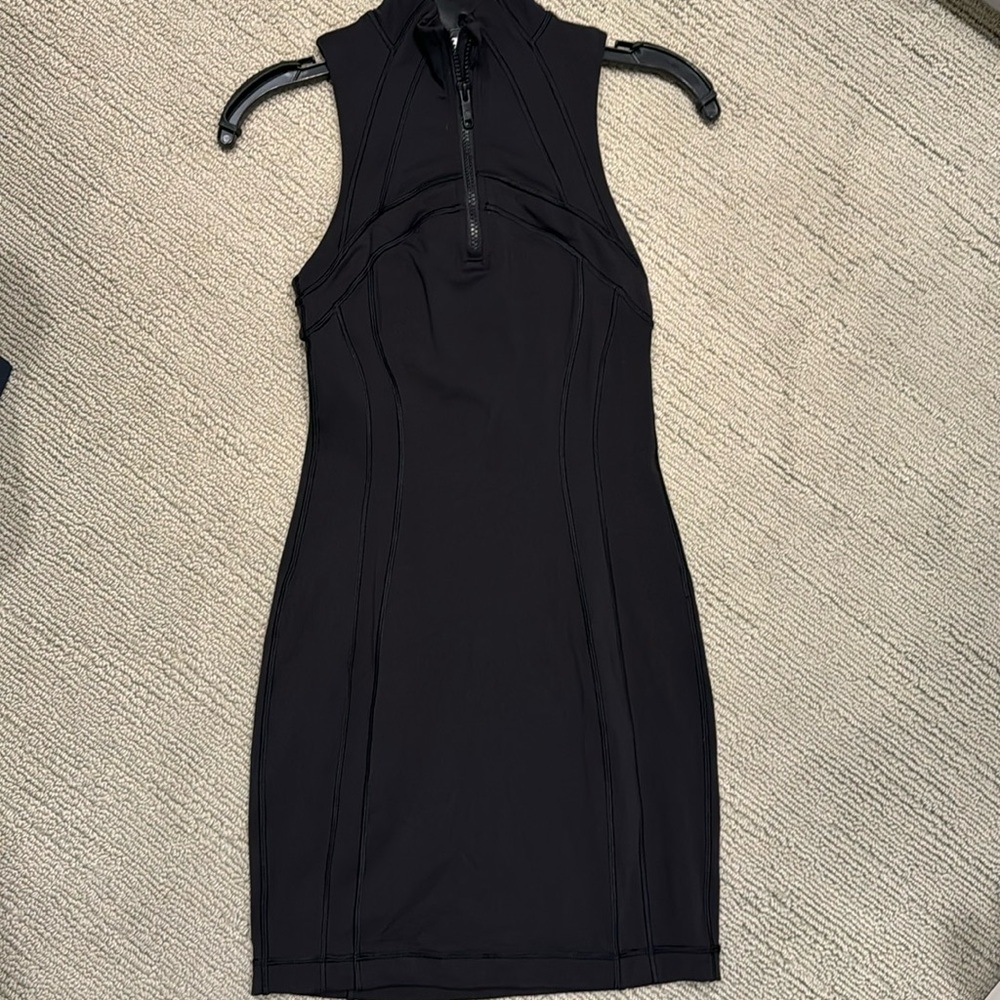 Lululemon define dress